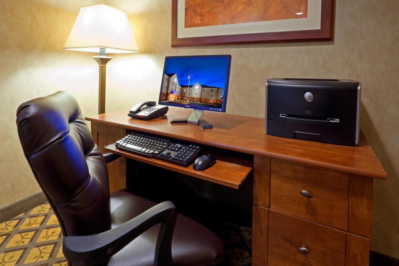 Candlewood Williamsport By Ihg Екстер'єр фото